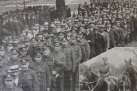 WW1 soliders marching