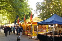 cheltenham market with public on promenade