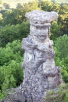 devil's chimney outcrop on Leckhampton hill