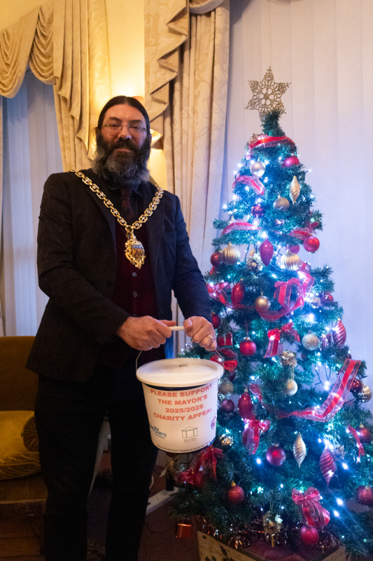 Photo of the Mayor of Cheltenham, councillor David Willingham