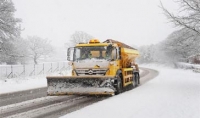 gritter on road